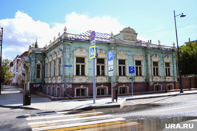 Усадьба Колокольникова на Республики, 18.
