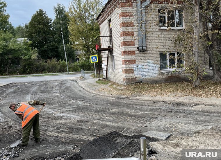 Работы по замене теплосетей прошли также в районе улицы 70 лет Октября