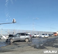 В Кургане произошла авария с участием двух легковушек