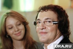 По данным СМИ, разница в возрасте также повлияла на решение пары развестись 