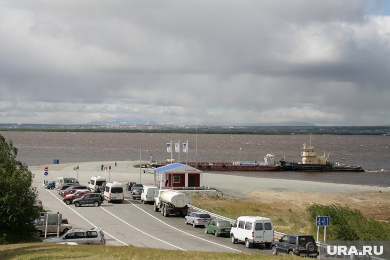 Переправу закрыли второй раз за день (архивное фото)