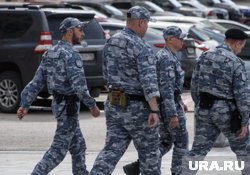 Приставы Кургана арестовали дорогой внедорожник должника