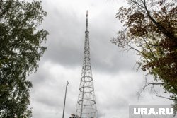 Подсветка будет в цветах георгиевской ленты и флага России, силуэт телебашни озарят яркие световые салюты