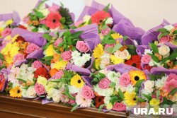 Челябинцы тратят на букеты к Дню учителя больше, чем к 1 сентября
