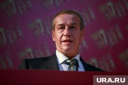 Экс-губернатор Иркутской области от КПРФ Левченко вновь поборется за власть