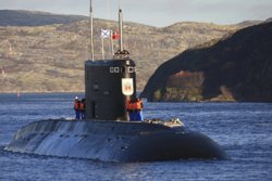 Подлодка «Новороссийск» проходит пролив Ла-Манш в надводном положении, сообщили в пресс-службе ЧФ (архивное фото)