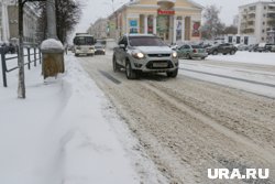 В Курганской области усложнились условия дорожного движения из-за снегопада 6 марта