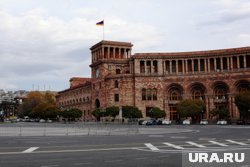 Преподавателю Российско-Армянского университета Карену Игитяну запретили въезд в Армению