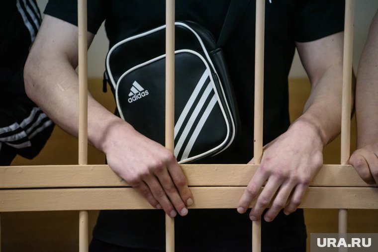 Курганца наказали за переклейку агитации кандидата КПРФ на помойки (фото из архива)