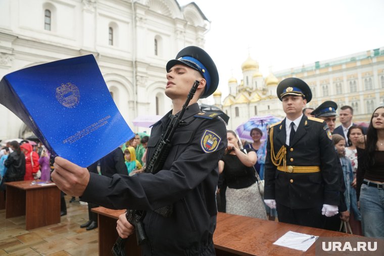 Молодым бойцам выпал шанс вписать новые страницы в историю Президентского полка