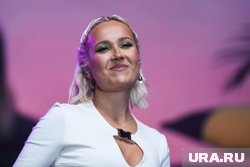 Певица получила в подарок браслет стоимостью 1,2 миллиона рублей
