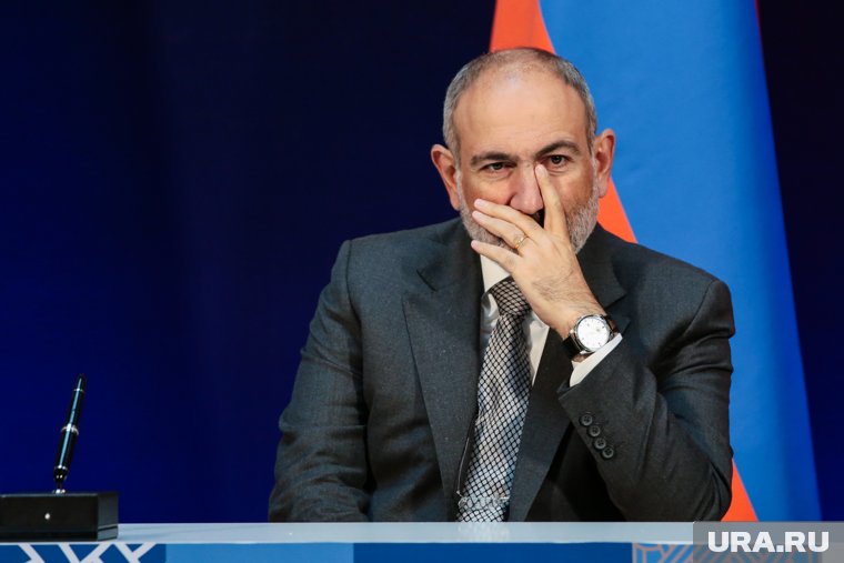 Пашинян заявил, что оппоненты заранее обречены на провал в попытках соревноваться с ним в оскорбительной риторике