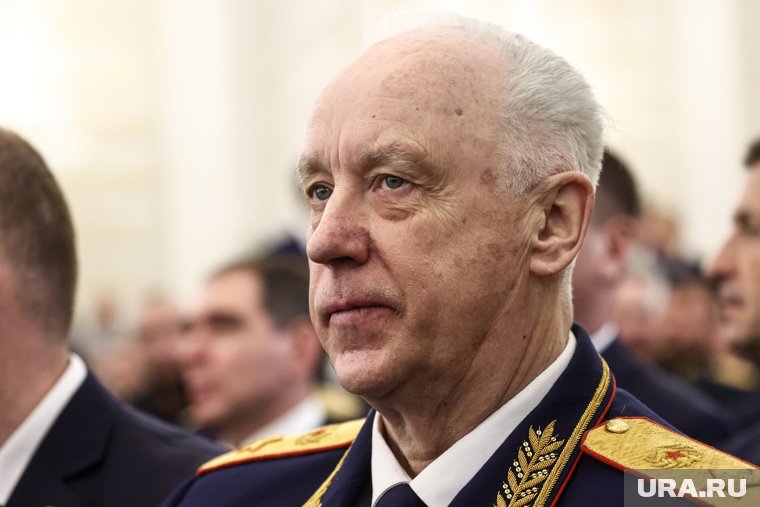 Александр Бастрыкин потребовал доклад о нерасселении аварийного дома в Сургуте