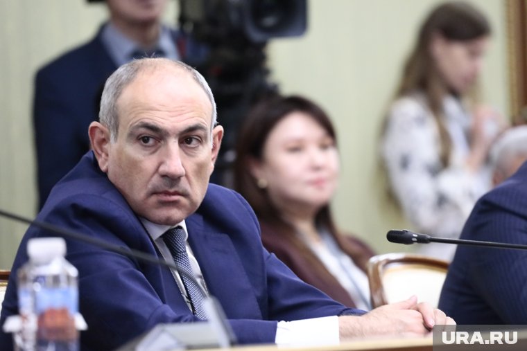 Пашинян подчеркнул, что открытие второго моста связано с увеличившимся товарооборотом между Ереваном и Тегераном