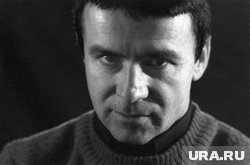 Анатолий Кашпировский известен своими гипнозами, якобы способными исцелять людей
