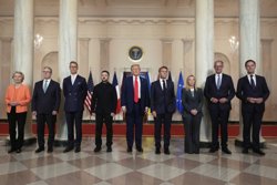 Лидеры европейских стран прибыли в США на переговоры с Дональдом Трампом 