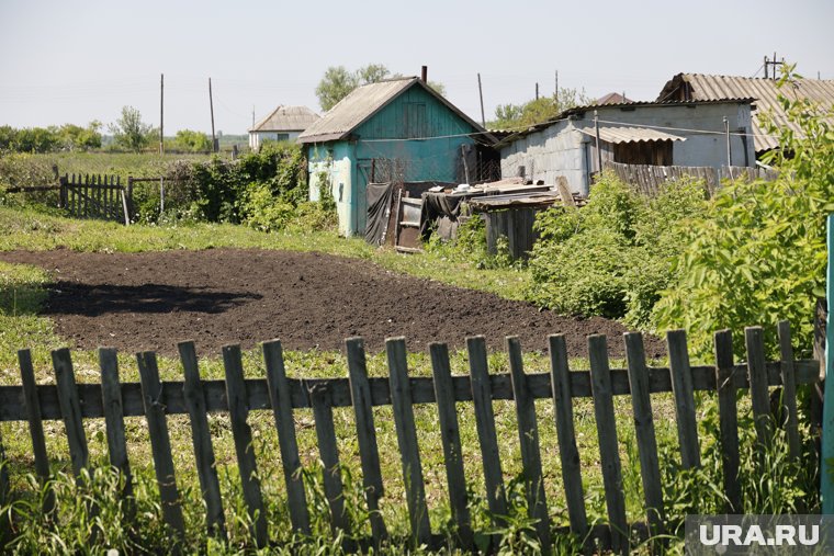 Незаконные заборы и постройки будут снесены (архивное фото)