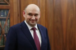 Евгений Солнцев с 2025 года является врио губернатора Оренбургской области