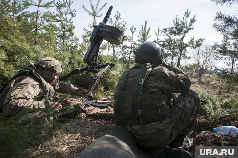 ВСУ испытывают недостаток в боеприпасах, солдатам нечем отбиваться и держать обороны, заявил пленный украинский сержант