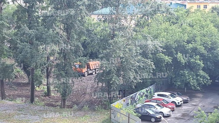 Приехали КАМАЗы