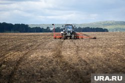 Югорчан зовут работать трактористами в Тульскую область