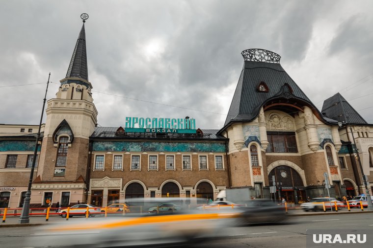 Мужчину с Ярославского вокзала увезли на черном «Мерседесе»