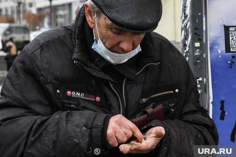 Пенсии военных пенсионеров поднимут на 7%