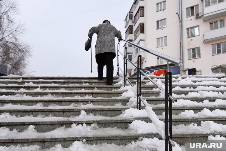 Падение на льду особо опасно для пожилых людей 