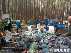 Этот мусор на берегу красивейшего озера в Челябинской области оставили туристы
