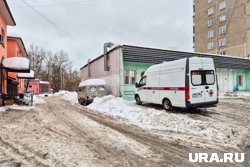 Сотрудники скорой жалуются на зарплату и условия труда