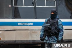 Силовики проводят рейд на рынке «Сибирский балаган»