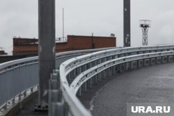 Машина врезалась в ограждение на объездной и улетела в кювет