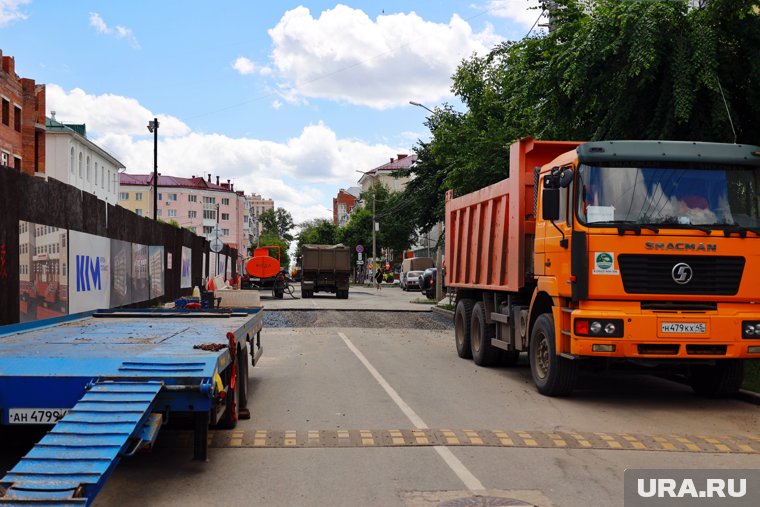 В Надыме на две недели закроют улицу, ведущую на окружную дорогу