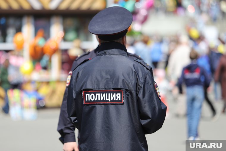 Полиция не может помочь беременной девушке спастись от издевательств бывшего парня-наркомана