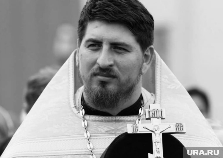 Путин посмертно наградил священника Савченко