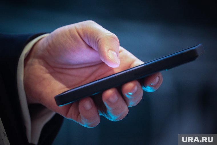 Россияне на законных основаниях смогут вернуть смартфон, если на нем нельзя установить RuStore