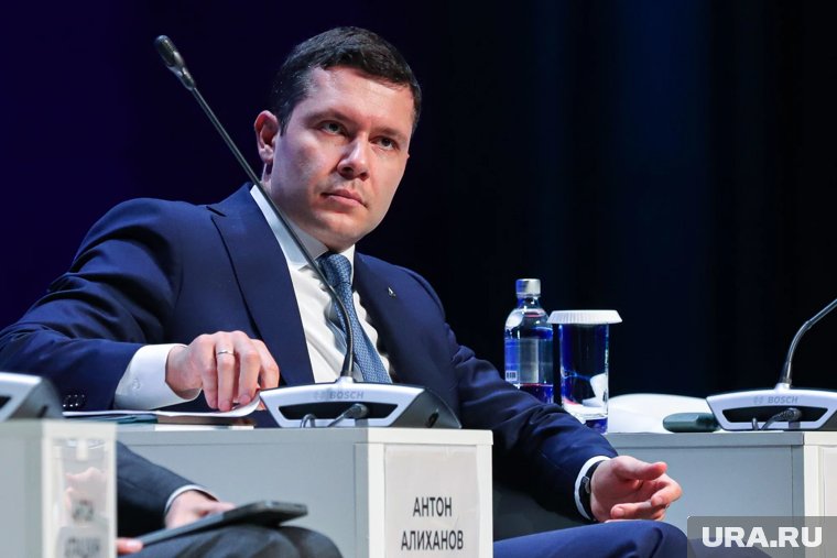 Алиханов отметил, что покупка автомобиля у дилера остается экономически выгодным решением