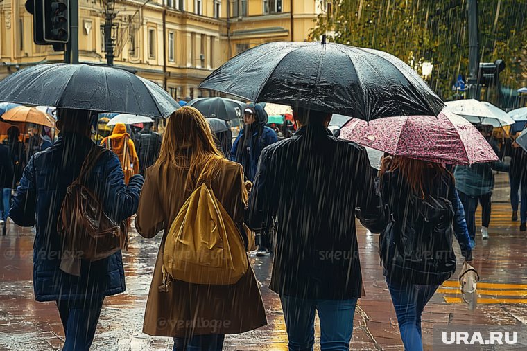 Град и ливень накрыли Подмосковье