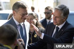 Министр иностранных дел Украины Дмитрий Кулеба (слева) и государственный секретарь США Энтони Блинкен