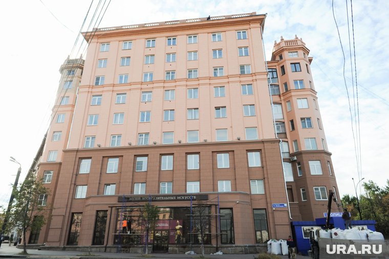 Хрущевки и брежневки в центре стоят от 80 000 до 145 000 рублей за квадрат