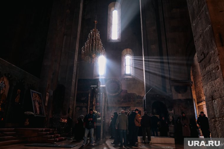 В 2025 году православная Троица (Пятидесятница) отмечается 8 июня, в воскресенье