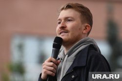 В месяц затраты составляют около пяти тысяч долларов, сообщил Поперечный*