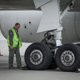 Борт из Лондона экстренно сел в Нижневартовске, нефтяники терпят рекордные убытки: восемь новостей недели ХМАО