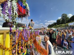 Минарет в мире Кутуб-Минар в Нью-Дели подсветили в цвета флага России (фото из архива)