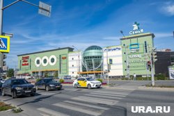 Парковка у гипермаркета будет ежедневно работать в круглосуточном режиме