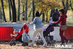 На помощь могут рассчитывать девушки до 23 лет с детьми