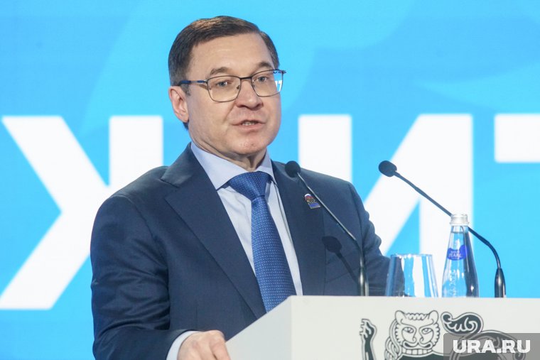 Якушев заявил, что бизнес помогает развитию страны и ее победе