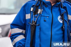 На месте происшествия работали медики