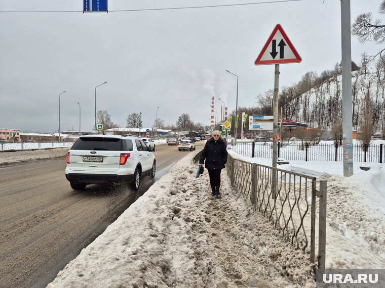 Пермяки утопают в снежной каше