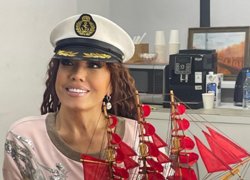 Азиза заявлена в нескольких сборных концертах